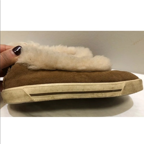 Kids UGG Slip-On - Picture 5 of 10